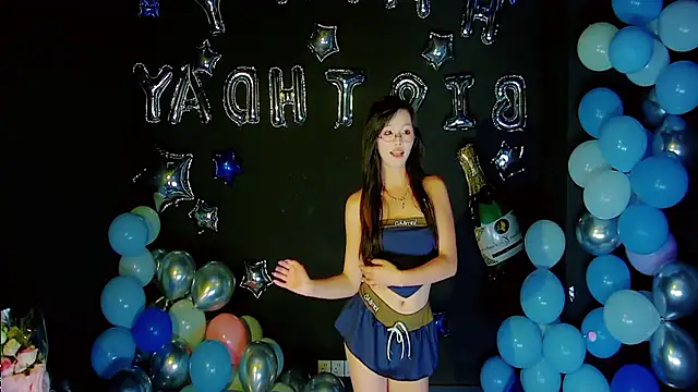 queen-001 live sex cam