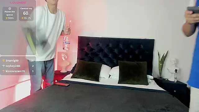 NoahLux live sex cam