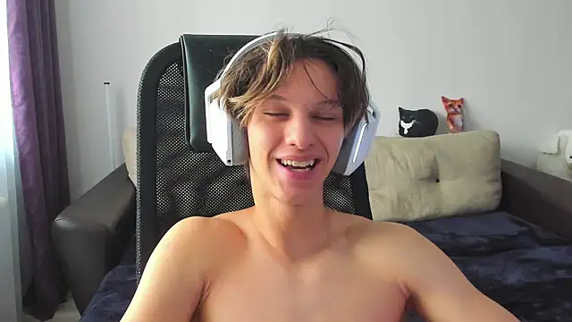 Ostin_meow live sex cam