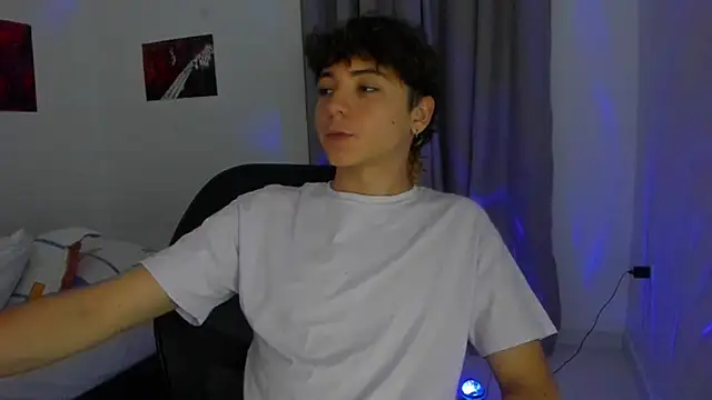 Joe23__ live sex cam
