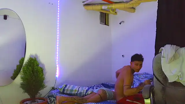 Skartoliver live sex cam