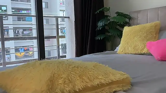 Wow-nisha live sex cam