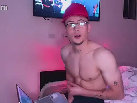 strongManLatino's web cam