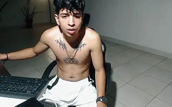NicksonRoyce live sex cam