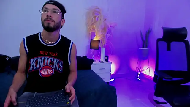 Violet_and_Paul live sex cam