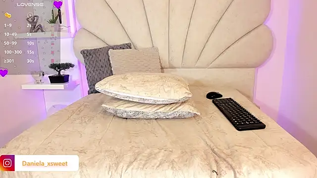 Danielaangelina live sex cam