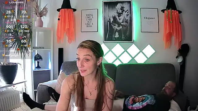 XBellaXundXUweX live sex cam