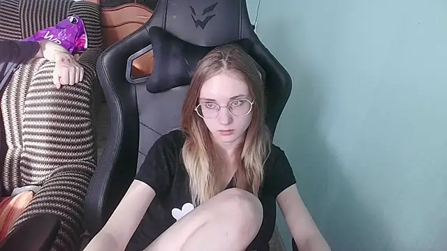 emolina1337 live sex cam