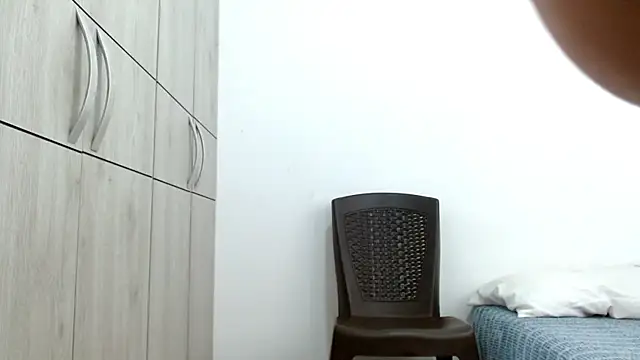 lonelydick2002 live sex cam