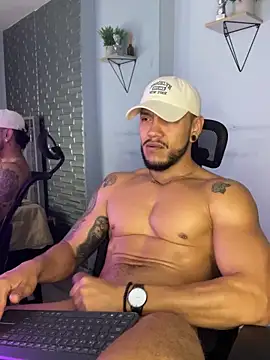 ARON_TAYLER01 live sex cam