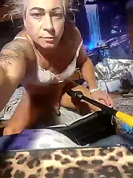 KrystallCox@xh live sex cam