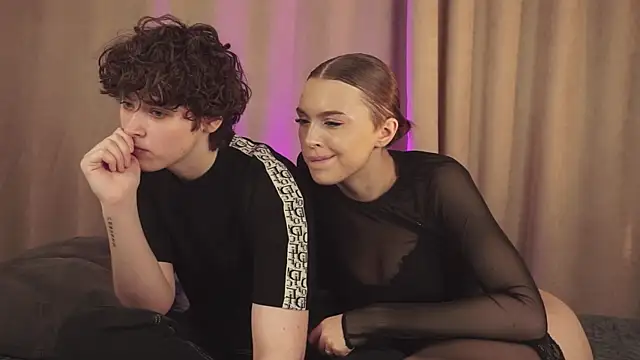 couplesilk live sex cam
