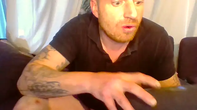 DevilsAngel13 live sex cam