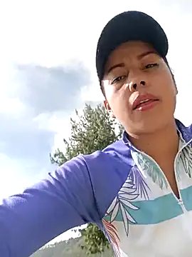 _andrea30 live sex cam