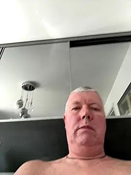 cumboy live sex cam