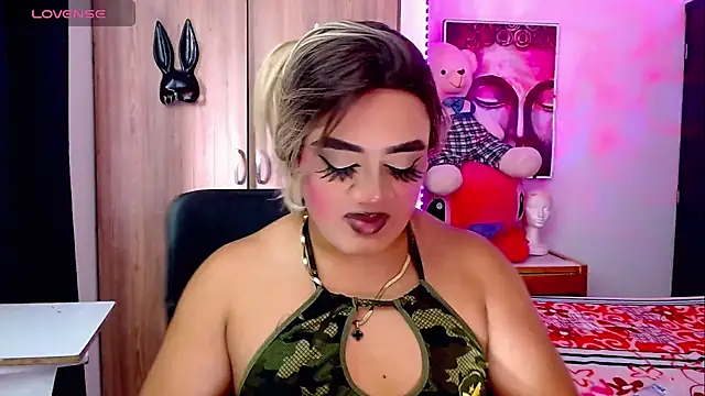 Amber_bigcock22 live sex cam