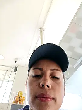_andrea30 live sex cam