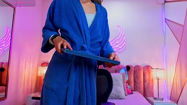 _scarletmoore live sex cam