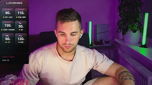 Sweeet__boy live sex cam