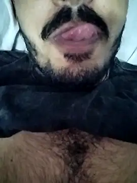 Hotyy_subhu live sex cam