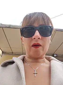 tata_sanz_ live sex cam
