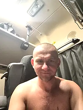 RoadDaddyXL live sex cam