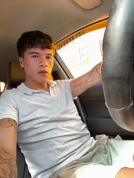 Logan_smith1 live sex cam