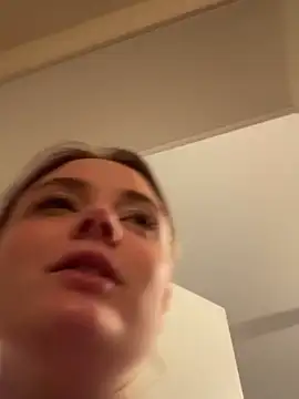 CherryEmmy live sex cam