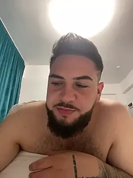 MilanYaman live sex cam