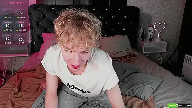 TrevorBenson live sex cam
