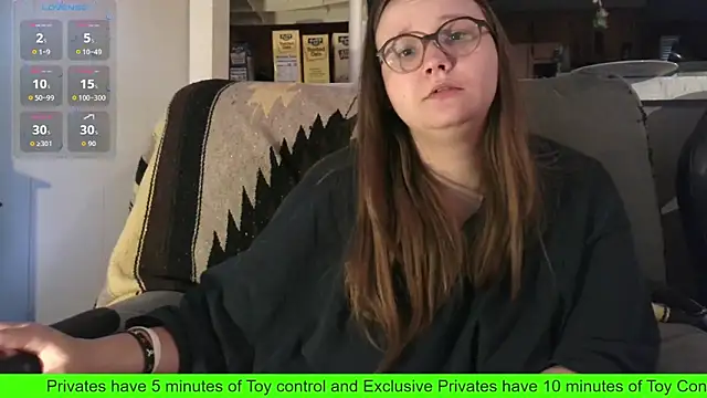 TurtleLady420 live sex cam