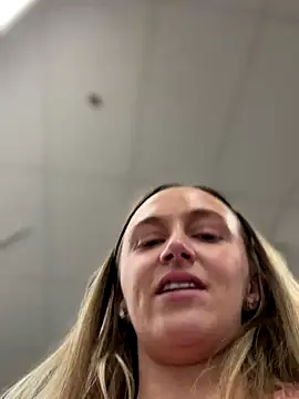 lunagirl13 live sex cam