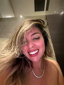 Alirawrz live sex cam