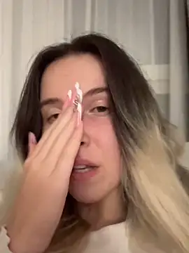 Diamond_lucyy live sex cam