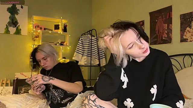 VeryRare_TwinS live sex cam