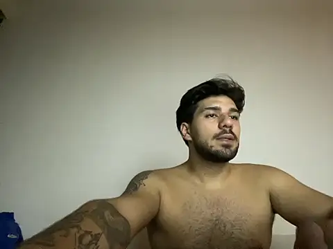 Maxhinelle live sex cam