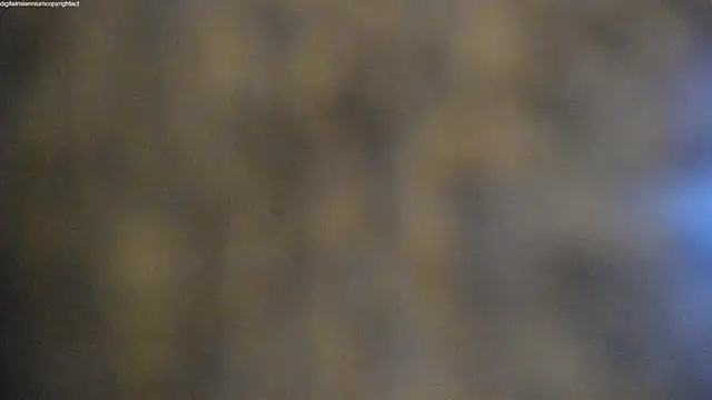 Yourhotqueeen live sex cam