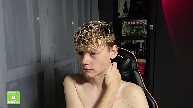 Keytaro live sex cam