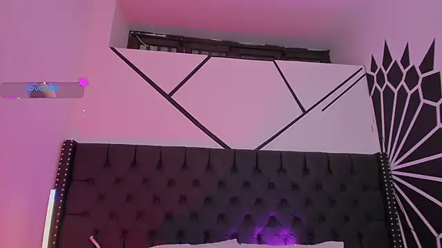 EthaanCox live sex cam