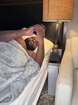 africandickxxl live sex cam