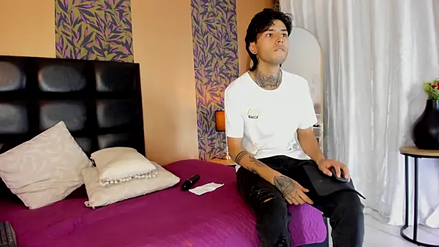 hinata_itachi live sex cam