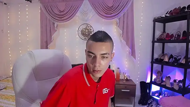 Dereck_Boy8 live sex cam