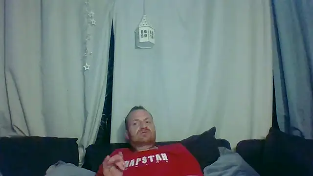 DevilsAngel13 live sex cam