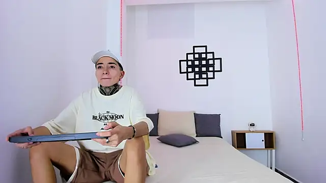 Tinny_and_Candy live sex cam