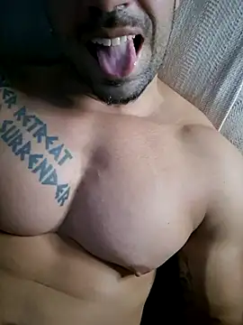 badbrown live sex cam
