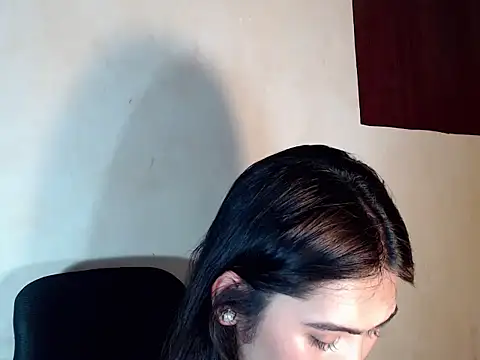 Chubbytransgirl21 live sex cam