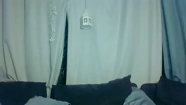 DevilsAngel13 live sex cam