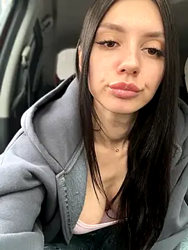JulliaVegas live sex cam