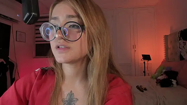 SweetJennaa live sex cam