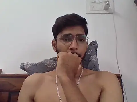 vikranthLong live sex cam